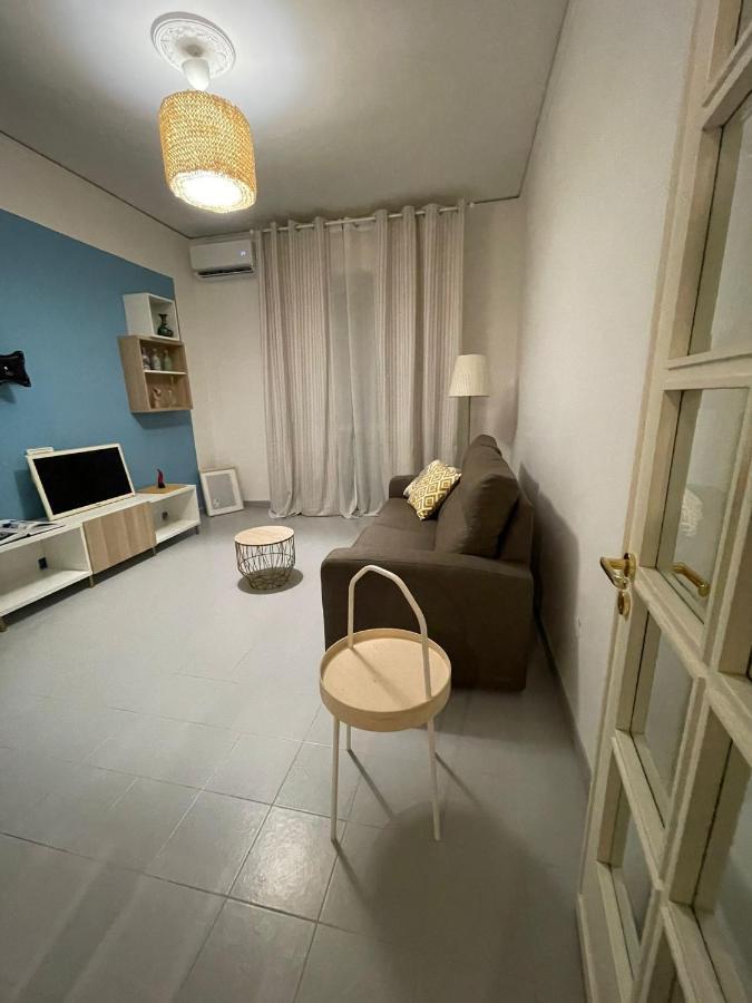 Casa Di Nonna: Appartamento Napoli Bagian luar foto